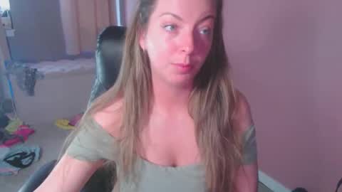 Snapshot of mandybabyxxx chatting on 01-09-26, 10:44 MandyBabyXXX online show from 01-09-26, 10:44