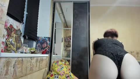 Mandy online show from 04-29-26, 04:33