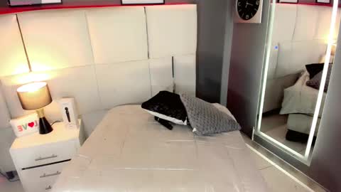 manellyksparklee online show from 09-12-25, 02:28