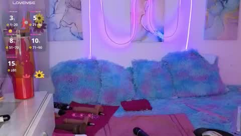 Snapshot of manesummers chatting on 11-16-25, 06:24 Mane Summers online show from 11-16-25, 06:24