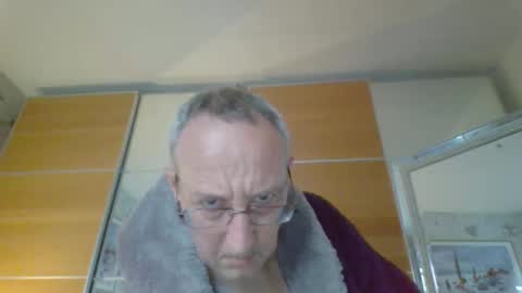Snapshot of mangomann chatting on 04-14-26, 09:15 mangomann online show from 04-14-26, 09:15