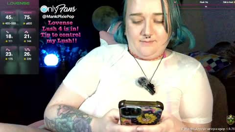 Snapshot of manicpixiepop chatting on 04-10-26, 03:12 ManicPixiePop online show from 04-10-26, 03:12