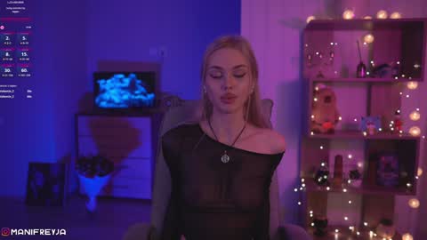 Amelie online show from 02-05-25, 03:13