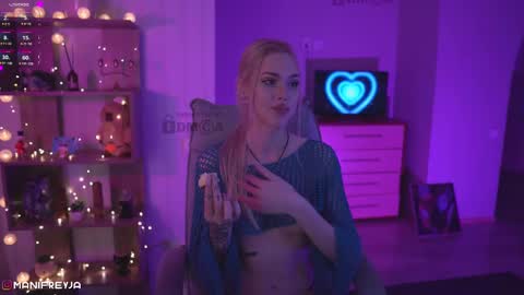 Amelie online show from 02-12-25, 01:19