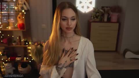 Amelie online show from 09-26-25, 01:09