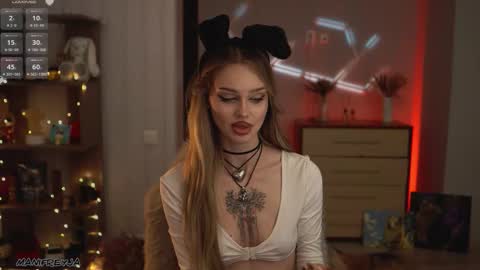 Amelie online show from 11-18-25, 10:36