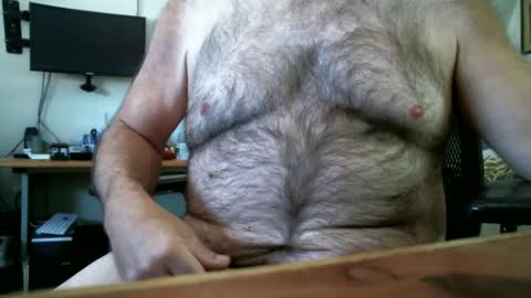 manleg439 online show from 02-25-25, 06:42