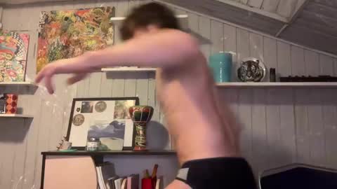 manolein online show from 12-19-24, 02:45