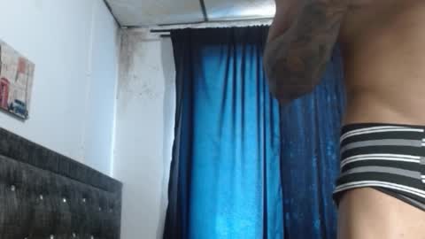 Manolo online show from 03-12-25, 03:40