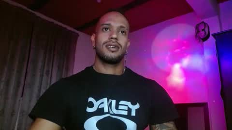 Manolo online show from 11-30-25, 04:00