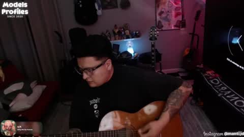 Snapshot of mantijd chatting on 09-30-25, 02:38 Manti online show from 09-30-25, 02:38