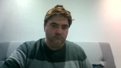 Snapshot of manu00004 chatting on 02-16-25, 09:04 marine lopez online show from 02-16-25, 09:04