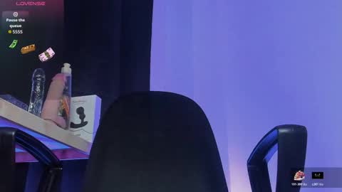 Snapshot of manu__05 chatting on 02-06-26, 11:19 independent model online show from 02-06-26, 11:19