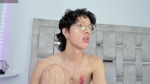 Manuel online show from 12-21-24, 06:12