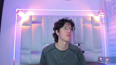 Manuel online show from 01-09-25, 02:22