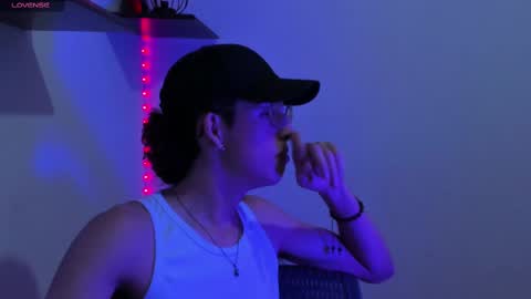 Manuel online show from 02-18-25, 01:00