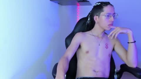 Manuel online show from 03-12-25, 07:59