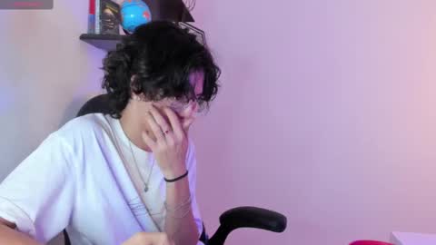 Manuel online show from 09-16-25, 08:21