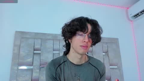 Manuel online show from 10-11-25, 08:51