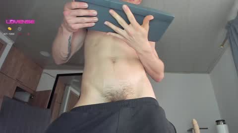 manucute 23  online show from 12-15-24, 09:42