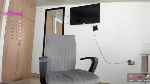 manucute 23  online show from 02-24-25, 07:52