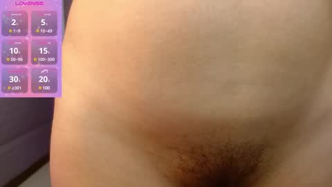 Snapshot of manue_bela chatting on 02-11-25, 11:10 Angela online show from 02-11-25, 11:10