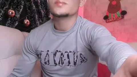 Snapshot of manuel_fpg chatting on 01-06-26, 02:15 Manuel online show from 01-06-26, 02:15