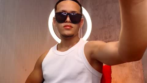 Snapshot of manuel_fpg chatting on 03-08-26, 01:26 Manuel online show from 03-08-26, 01:26