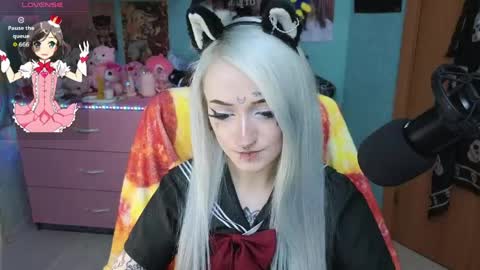 Manuela online show from 04-26-26, 08:06