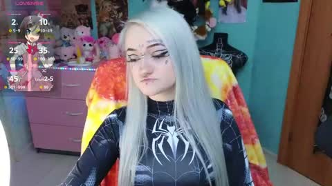 Manuela online show from 04-28-26, 08:58