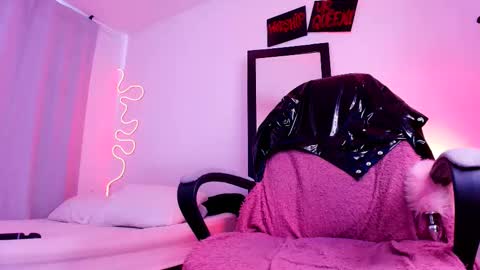 manuevans10 online show from 09-16-25, 12:28