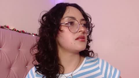 Snapshot of manumeow_ chatting on 01-14-25, 11:37 Manu online show from 01-14-25, 11:37