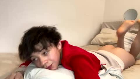 Snapshot of maplefroggy chatting on 12-20-24, 10:32 Maple online show from 12-20-24, 10:32