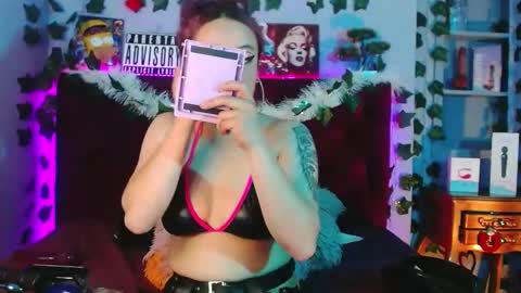 Snapshot of mapu_delyth chatting on 03-11-25, 09:34 Maria Paula online show from 03-11-25, 09:34