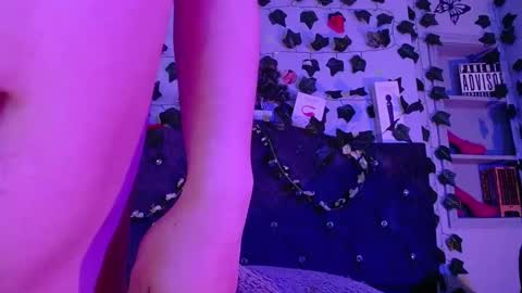 Snapshot of mapu_delyth chatting on 10-30-25, 02:46 Maria Paula online show from 10-30-25, 02:46