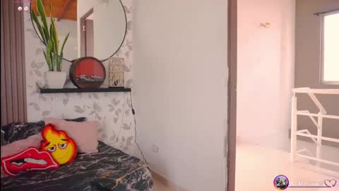 Snapshot of mara__ross chatting on 05-04-26, 05:42 Mara Independent Model online show from 05-04-26, 05:42