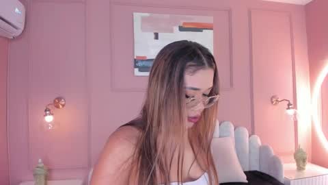 Snapshot of mara_brooks chatting on 12-22-24, 06:48 Mara online show from 12-22-24, 06:48