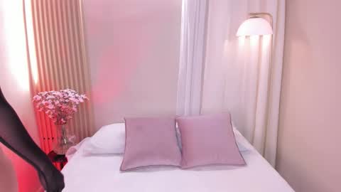 Snapshot of mara_brooks chatting on 12-02-25, 08:37 Mara online show from 12-02-25, 08:37