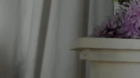 Snapshot of mara_lore chatting on 12-19-25, 07:10 Mara online show from 12-19-25, 07:10