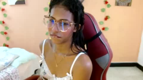 Snapshot of mara_summer chatting on 05-11-26, 01:17 Mara 3 online show from 05-11-26, 01:17