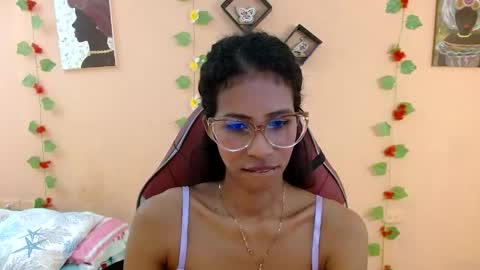 Snapshot of mara_summer chatting on 06-08-26, 01:11 Mara 3 online show from 06-08-26, 01:11