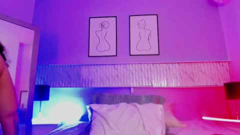 Snapshot of maraasweet chatting on 02-23-25, 01:13 Mrs. Sweet online show from 02-23-25, 01:13