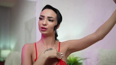 Snapshot of maraciel chatting on 02-05-25, 04:27  Mara  online show from 02-05-25, 04:27