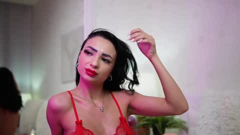 Snapshot of maraciel chatting on 03-08-25, 12:33  Mara  online show from 03-08-25, 12:33