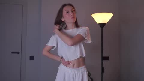 Eva online show from 10-18-25, 06:26