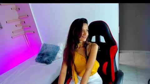 Mara online show from 09-12-25, 07:14