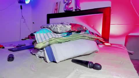 maralinette22 online show from 01-17-25, 11:18