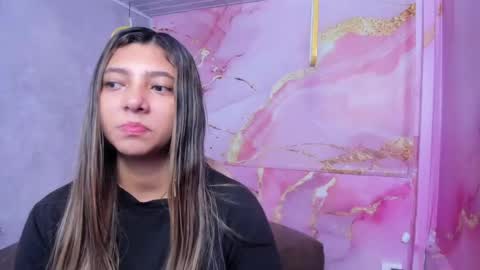 Maraluna online show from 04-25-26, 01:41