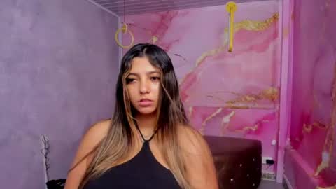 Snapshot of maraluna_ chatting on 07-08-26, 01:59 Maraluna online show from 07-08-26, 01:59