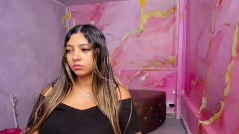 Snapshot of maraluna_ chatting on 07-23-26, 01:42 Maraluna online show from 07-23-26, 01:42